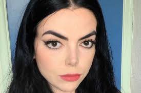Последние твиты от michael jackson (@michaeljackson). Teen Who S Told She Looks Like Michael Jackson Says She Sees The Funny Side Mirror Online