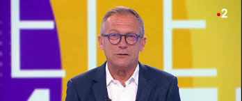 Alors que l'on supposait que sa prise de fonction aurait lieu à la fin du mois d'août. Laurent Bignolas Son Drole De Choix De Vie Avec Son Epouse Nathalie Gala