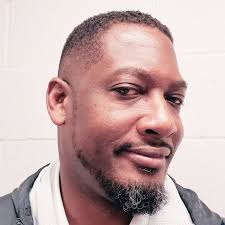 Of all the things Draymond Green has done in his career — and I think he's  a borderline Hall-of-Famer — this double arm hook WWE body drop is the  funniest by far.