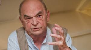 Bodrogi gyula megmutatta 16 éves unokáját. Bodrogi Gyula Borsonline Sztarhirek Pletyka Krimi Politika Sport