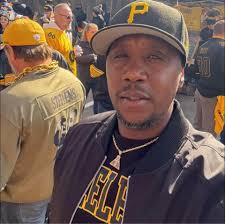 Football Team Preferences Among Identical Twins