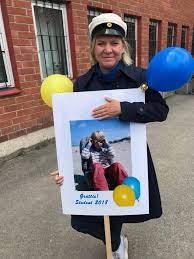 Magdalena andersson blev socialdemokrat i hjärtat framför rapport i svt: Idag Firar Jag Min Son Som Gar Ut Magdalena Andersson Facebook