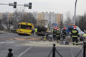 Autobus z dziećmi wpadł do rowu. Wypadek Autobusu W Katowicach Www Gosc Pl
