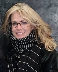 Nora Schaffer's Instagram, Twitter & Facebook