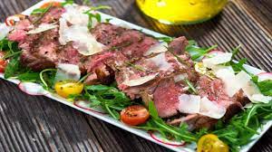 Nelle nuove puntate della serie di food network fatto in casa per voi, dedicata alla cucina semplice, di casa appunto, benedetta rossi, celebre youtuber (il suo canale è il seguitissimo fatto in. Carne Con Pomodorini E Rucola Segui I Consigli Di Benedetta Rossi