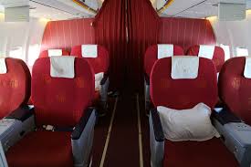 There are 4 basic variants to the 737ng, which can seat 110 and 210 passengers. Blog Archives Navjot Singh Marketer Writer Editor é›·è¾›æ ¼ ä½œè€… å¸‚åœº