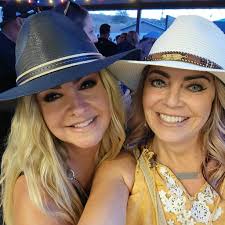 Candi Johnson (@candileejo) • Instagram photos and videos