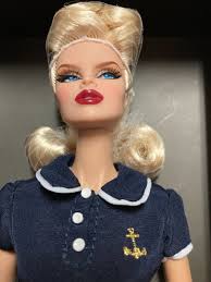 FASHION ROYALTY HIGH TIDE VANESSA CLOSE-UP NRFB