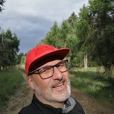 One of Germany's first parking garages, the Haniel-Garage complex, was  built in Düsseldorf in 1952 and included a striking angular motel. Designed  by architect Paul Schneider-Esleben, this innovative structure helped  modernize post-war