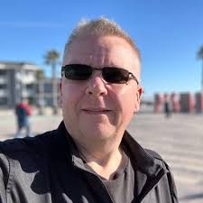 Adam Knapik (@adamknapik)