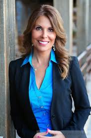 This is likely because the addition of more photos over a certain threshold. I Recently Photographed Some New Headshots For This Gorgeous Real Estate Agent From Scott Business Headshots Women Headshots Women Professional Headshots Women