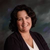 Elizabeth Caple's Instagram, Twitter & Facebook