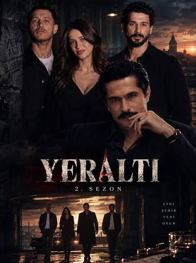 YERALTI”NIN MERAKLA BEKLENEN AFİŞİ YAYINLANDI Yapımını MEDYAPIM'ın üstlendiği, NOW'ın yeni dizisi “Yeraltı”, Deniz Can Aktaş, Devrim Özkan ve Uraz Kaygılaroğlu'nun yan yana yer aldığı gizemli afişiy
