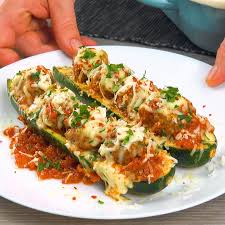Bateaux De Courgettes Farcies Ruth Recettessaines En 2020 Recettes De Cuisine Courgettes Farcies Recette De Cuisine Rapide