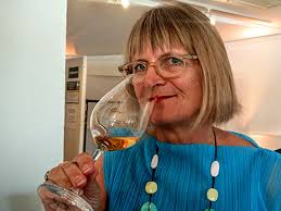 How is the Spanish wine revolution viewed in the UK?