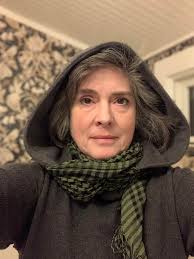 Upcycling a removable hood into a versatile scarf