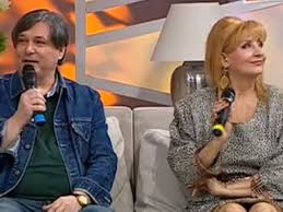 Sunt in travaliu? daca ai unul, doua sau chiar toate aceste semne, atunci ai intrat in travaliu si este bine sa mergi la spital. Ileana Ciuculete A Fost MÄritatÄ 20 De Ani Cu Cornel Gales Viva Ro