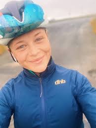 Ellie Dickinson's Instagram, Twitter & Facebook