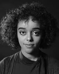 Marianne Elder's Instagram, Twitter & Facebook