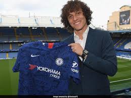 Her gün çalışıyorum, baskı ve kupalar için savaşmak istiyorum. David Luiz Signs New Two Year Deal With Chelsea Football News