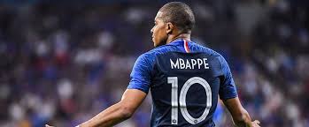 Meilleur jeune joueur cm 2018. Kylian Mbappe Elu Meilleur Jeune Joueur Du Tournoi Coupe Du Monde 2018 Ruedufootball Com