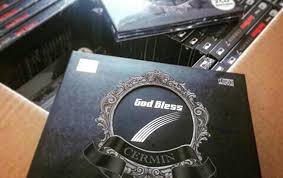 Unfortunately ,only this 2nd album cermin never released as cd in spite of the best album of their 6 albums. Yeah Kabar Gembira Buat Penggemar God Bless Page 2 Entertainment Jpnn Com