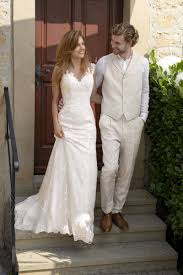 Daher auch der name, weil die form an. Kleemeier Brautkleider Festliche Kleider Dessous Brautkleid Brautmode Hochzeitskleid Spitze