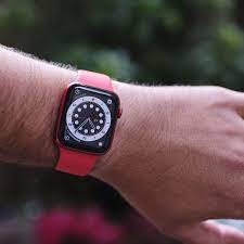 It was announced on september 15, 2020 during an apple special event alongside the apple watch se. Apple S Series 6 Watch Is Down To 320 At Amazon Today The Verge