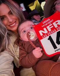 Happy 2nd Anniversary to my amazing wife! I thank god everyday for bringing  you into my life and allowing me to be lucky enough to call you mine. I  fall in love