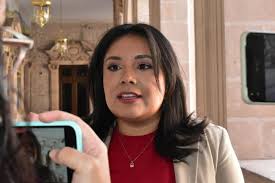 El lobby en Paso del Norte y ajustes UACJ