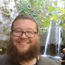 Does the Lululemon logo remind anyone of Linda?