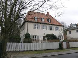 Ved at abonnere på vores nyhedsbrev, bliver du en af de første til at få vores seneste nyheder og kampagner. Bonhoeffer Haus Berlin Wikipedia