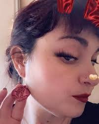 Mandy Meloche's Instagram, Twitter & Facebook