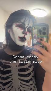 Got to spend my Valentine's Day with @inkboundghost online🕺💓 We exchanged  gifts and they drew Frankly Frank and Eddie Dear from Welcome Home for  me🥹💓I got a digital copy too that is