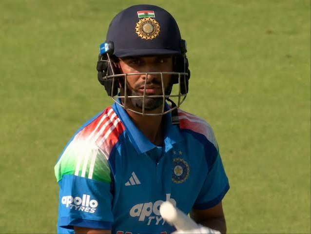 IND vs ENG 1st ODI: Washington Sundar Slams Unbeaten Fifty To Guide India To 6-Wicket Victory Over England: WATCH Video