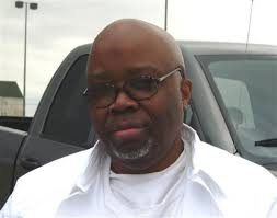 Luis Robinson's Instagram, Twitter & Facebook