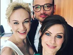 She is an actress, known for prawo agaty (2012), singielka (2015) and raja. Laura Breszka Odchodzi Z Na Wspolnej Do O Mnie Sie Nie Martw Super Express