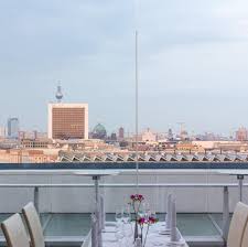 Wusstet Ihr Dass Es Auf Der Kuppel Vom Reichstag Ein Restaurant Gibt War Auf Jeden Fall Ein Erlebnis Dort Zu Essen San Francisco Skyline Instagram Skyline
