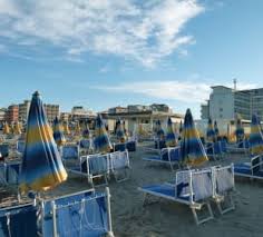Alcune dispongono di balcone con vista mare. Strand Bilder Hotel Adria Milano Marittima Holidaycheck