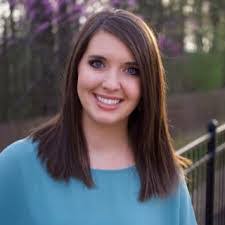 Fiona Suttle's Instagram, Twitter & Facebook