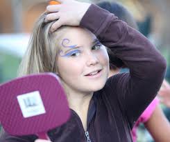 Neighborhood concert held in Santiago Park