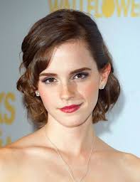 Keep it tapered and classic with short blonde hair for an elegant, beautiful style. Makeup Ideas For Short Hair Saubhaya Makeup