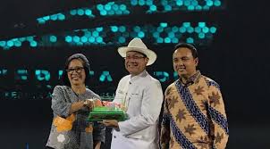 Kppu menuduh grab indonesia dan tpi melanggar pasal 14 uu persaingan usaha menyebut: Perluas Jangkauan Grabexpress Grab Dan Kai Integrasikan Layanan Pengiriman Barang Antar Kota