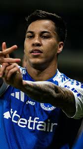 Rizin 35: Roberto Satoshi dá show, finaliza Johnny Case e defende cinturão  peso-leve em Tóquio