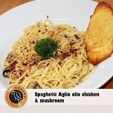 Spaghetti Aglio Olio Chicken Mushroom
