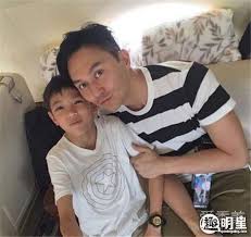 Cheung is popularly known for his role as guo jing in the 1994 tv series adaptation. å¼ æ™ºéœ–å„¿å­å«ä»€ä¹ˆåå­—å¼ æ™ºéœ–å„¿å­ç…§ç‰‡æ›å…‰ è¶£æ˜Žæ˜Ÿ