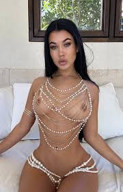 Experience Minki Minna's wildest fantasies