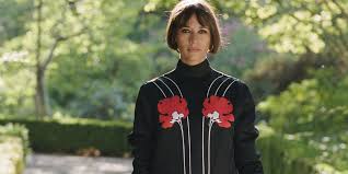 Rashida Jones Talks On The Rocks And Finding Her Own Identity