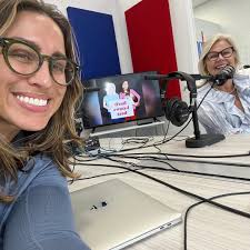 Welcome to Barb Knows Best, the podcast! Every week Michelle Maros and Barb  Schmidt will be leading living room style conversations about life's most  important topics. We are so excited to be