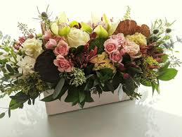 Elongated Fall Soft Mix Creative Seasonal Mix Blackbird Floral Austin Texas Local Flower Delivery Flower Delivery Same Day Flower Delivery Austin Florist